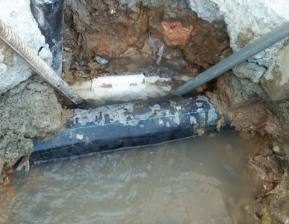 于洪测漏水之水管漏水